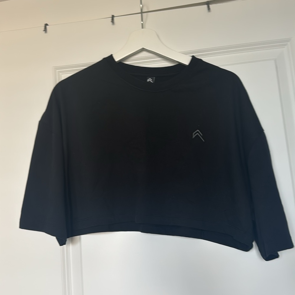 Classic Relaxed Crop Lightweight T-Shirt